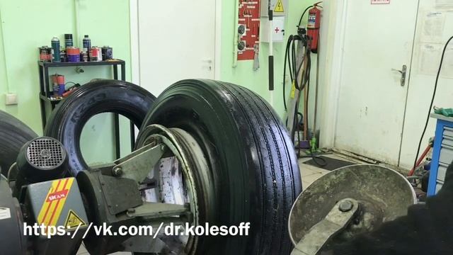 Шиномонтаж грузового колеса. Видео урок. Обучение