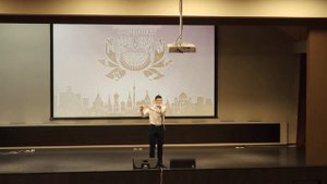 Эта музыка бессмертна!И нужны ли ей слова?Кто ей предан беззаветно,у того душа жива)))Равжаев Вова🥇