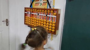 Набор на абакусе чисел от 1 до 5