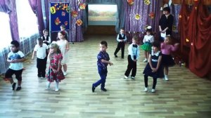 Танец для мамочек " Мы весёлые малышки" Чернухинский детский сад Кузьминова.О.Ю