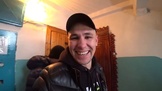 НА ЧТО ГОТОВ УКРАИНЕЦ РАДИ 300 РУБЛЕЙ \ 18+ смотреть онлайн