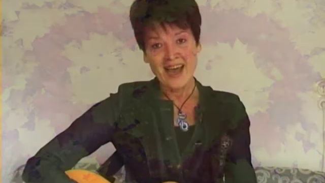 ОСЕНЬ КРАСАВИЦА.муз/исп. Е.Готзелиг. сл. Н.Биссо.автор Н.Биссо смотреть онлайн