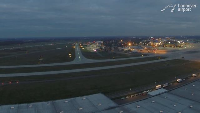 24 Stunden Betrieb am Hannover Airport смотреть онлайн