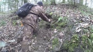 ЗАСЫПАННАЯ ЗОЛОТОМ и СЕРЕБРОМ! ПОИСК ДРЕВНЕЙ РЫЦАРСКОЙ ДОРОГИ в ГЛУХОМ ЛЕСУ...