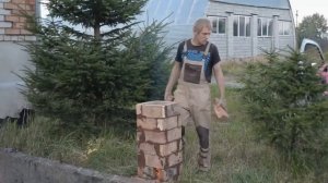 Печь ракета из кирпича. Вертикальный мангал из кирпича