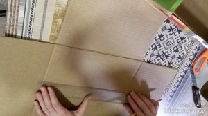 DIY подвесная хлебница из подарочного пакета и картона.