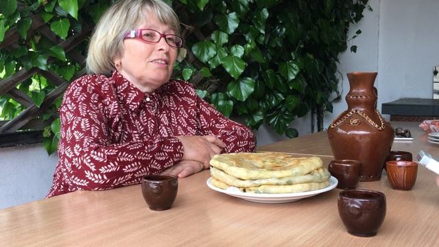 Из чего готовят плацинды в Гоянах смотреть онлайн