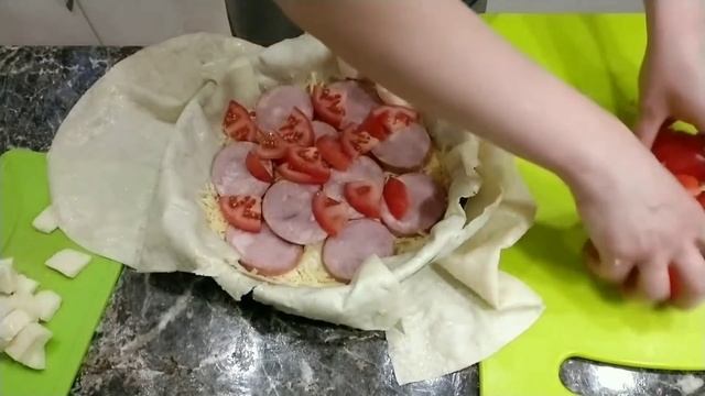 Пирог из лаваша. Горячая закуска из лаваша. Быстро сытно и очень вкусно!
