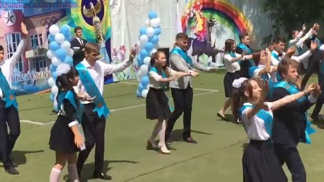 Последний звонок в школе интернате для одарённых в спорте детей смотреть онлайн