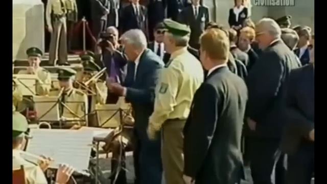Дирижирует - Ельцин