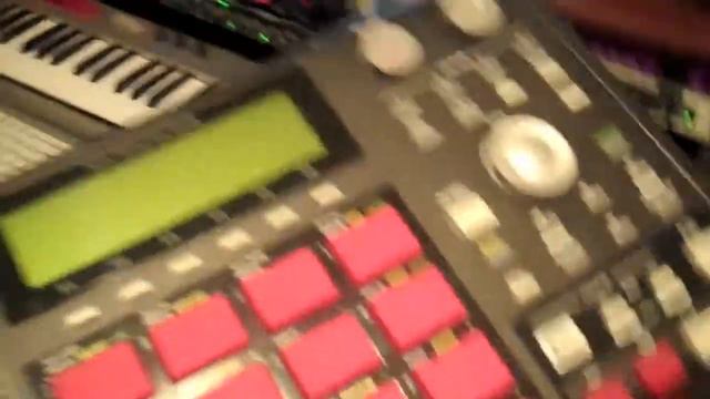 SP1200 GORILLAS смотреть онлайн