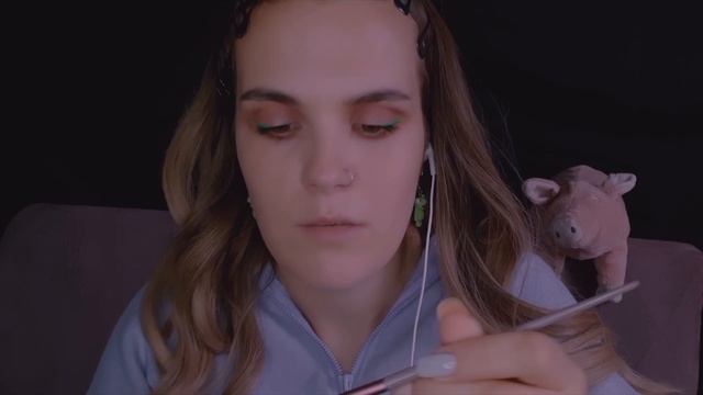 АСМР ролевая игра ? делаю брови подруге ? ASMR roleplay ? смотреть онлайн