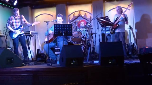 Кантри-группа Зеленые просторы - песня Зеленые просторы (паб Ben Hall, 28 августа 2022 г.) смотреть онлайн