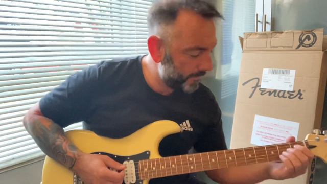 Fender Player HSH Stratocaster review (Part 2). My #128th guitar and wow! смотреть онлайн