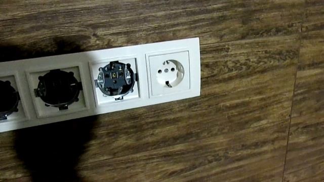 Установка и Подключение Блока Розеток на Кухне Своими Руками. Setting Outlet