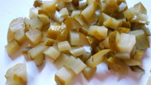 Русский салат с килькой