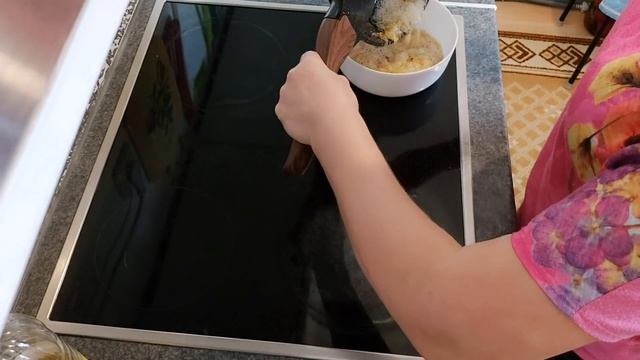 Мамалыга с брынзой и шкварками!? смотреть онлайн