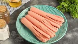 Осьминожки из сосисок и спагетти