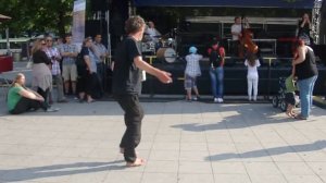 прикольный танец или жизнь удалась))))