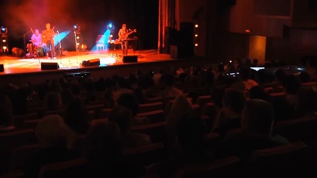 Brazzaville - Star Called Sun (Звезда по имени Солнце) смотреть онлайн