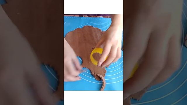 шоколадное печенье розочки с черносливом