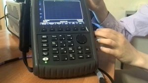 Генератор сигналов, осциллограф и анализаторы спектра производства компании Keysight