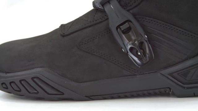 Мотоботинки Icon RAIDEN TREADWELL смотреть онлайн