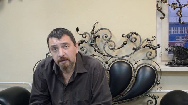 Кованые перила в дом. Тема: проблемные лестницы