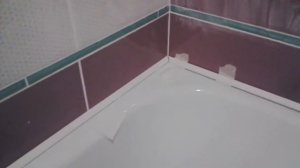 плинтус или бордюр на ванне без плесени и грибка
