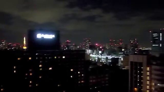 Tokyo Tower & Tokyo Sky Tree смотреть онлайн