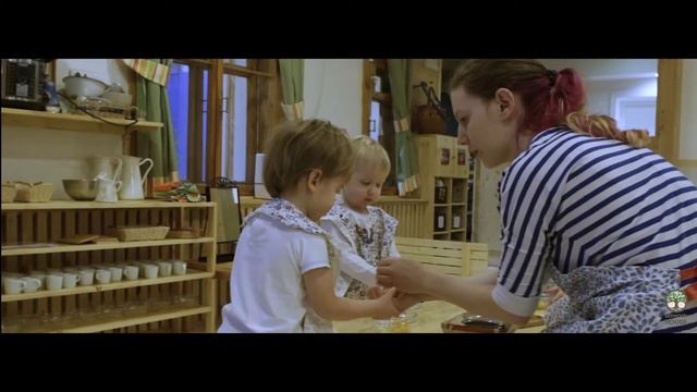 В 2 года дети умеют готовить и говорить по-английски. Монтессори методика