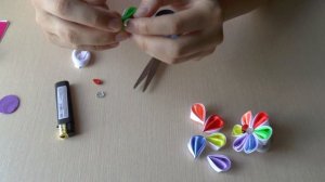 Разноцветные цветы канзаши на резинке из лент Радуга Мастер класс как сделать цветы канзаши Kanzash