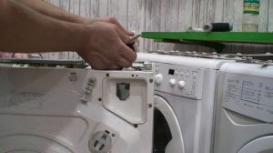 Стиральная машина BOSCH MAXX5 зависает в начале стирки.