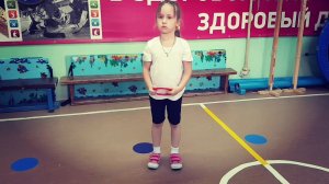 Комплексы упражнений на осанку (средний возраст)