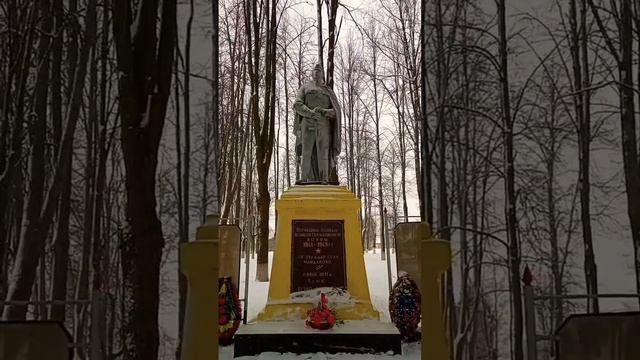 Памятник солдату в нашем селе