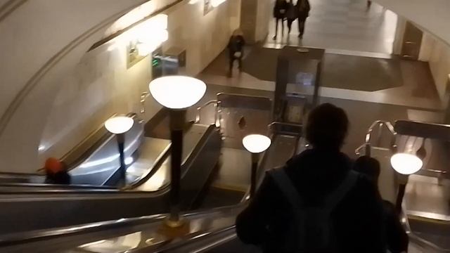 Станция метро " Спортивная". смотреть онлайн