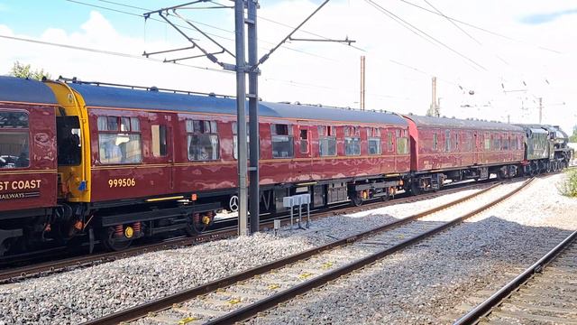 45699 "Galatea" Leaving York Station | The Scarborough Spa Express (31/08/2023) смотреть онлайн