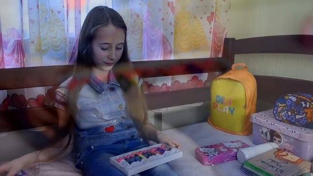 ТОП САМЫХ любимых вещей школьницы КОТОРЫЕ на каждый день Что в моей косметичке Новый рюкзак и пенал