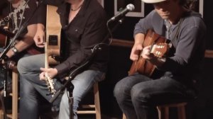 Toby Keith - I Love This Bar (Live @ Bluebird Cafe)