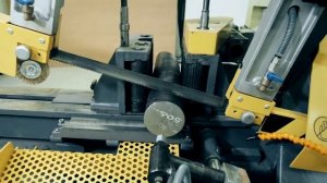 Автоматический ленточнопильный станок. Серия KMO