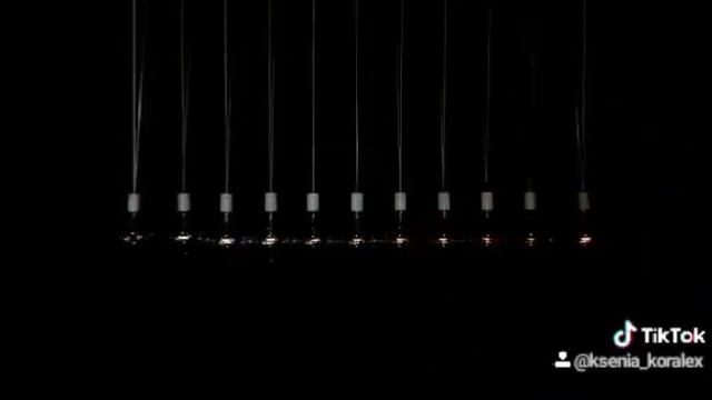 Залипательное видео. Колыбельная Ньютона