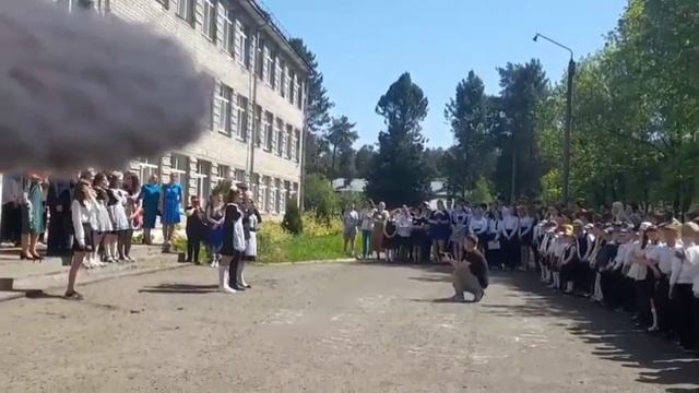 Мой последний звонок ? 11 класс. Пгт Нижнеивкино 2023год. смотреть онлайн