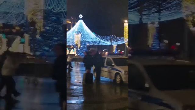 #Shorts #СВОшники #Медведи #Полиция на Никольской.МоSKва -Случайный кадр. #москва #moscow