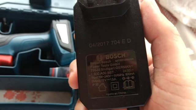 Bosch professional GSR 1000 smart Ótima máquina смотреть онлайн
