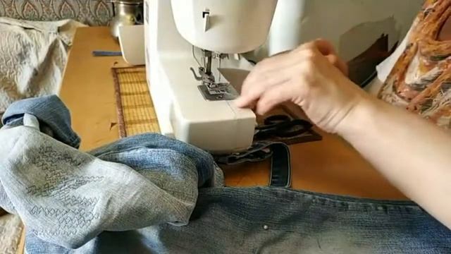 А что так можно было!? Зашиваю дырку на джинсах. Модная рванинка!!! смотреть онлайн