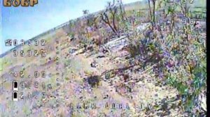 Удар FPV дроном по пехоте ВСУ на Запорожском нап/Strike at the AFU militants by FPV drone