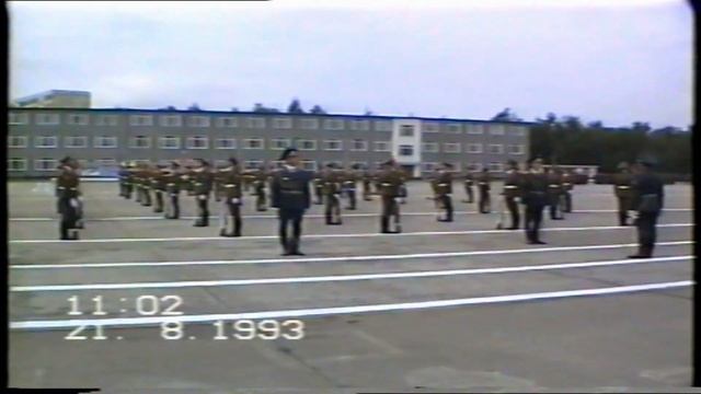 08 1993. 1993 октябрьский путч танки. Флаг август 1991. 08 1993. 1993 августовский путч танки.