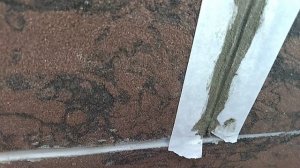 Гибкий камень к бетонной стене на плиточный клей