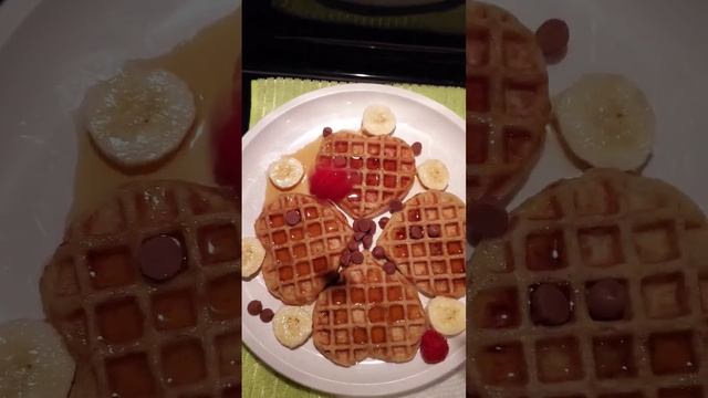 Crunchy Oatmeal WAFFLES ? #food #breakfast