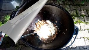 Скоблянка в казане на костре. Вкусно!!!